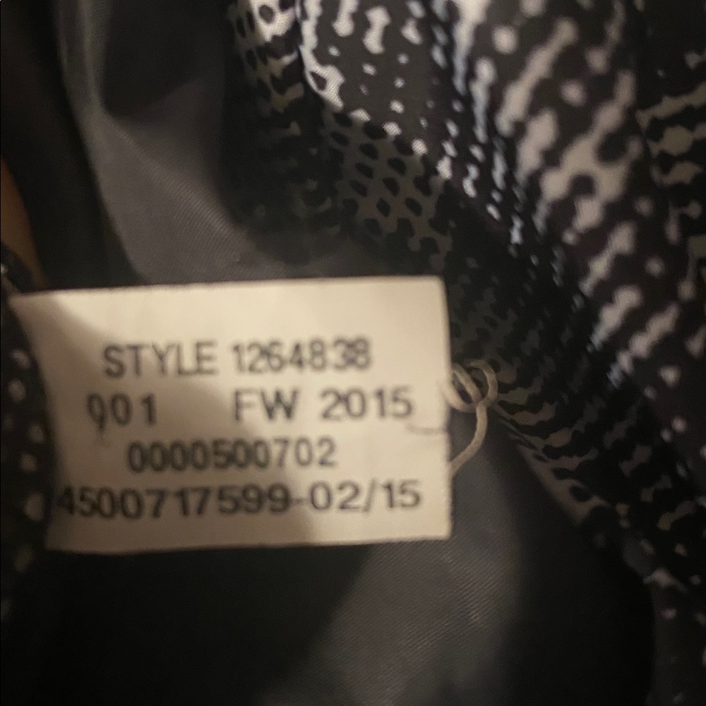 Under Armour storm wind breaker excellent condition size small - Picture 11 of 11